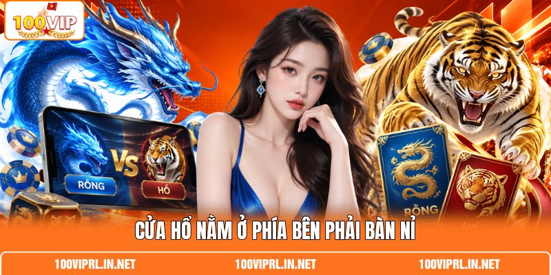 Cửa Hổ nằm ở phía bên phải bàn nỉ